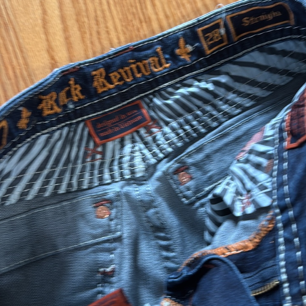 Ladies Rock Revival jeans, size 28 hemmed to a 30 length like new hardly worn. - Picture 14 of 16